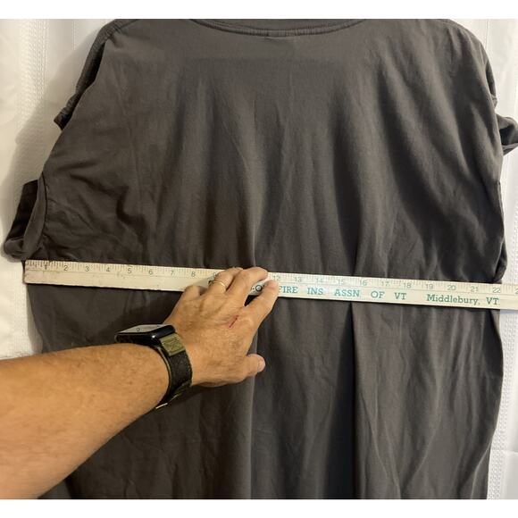 The Late Show Stephen Colbert UNITED WE STAND DIVIDED GRAY 2XL T-SHIRT Political - Picture 8 of 8